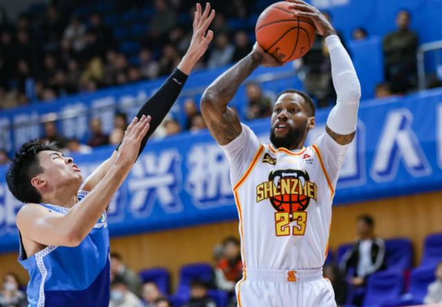 爱游戏官网-深圳队表现稳定，成功保持不败纪录的简单介绍