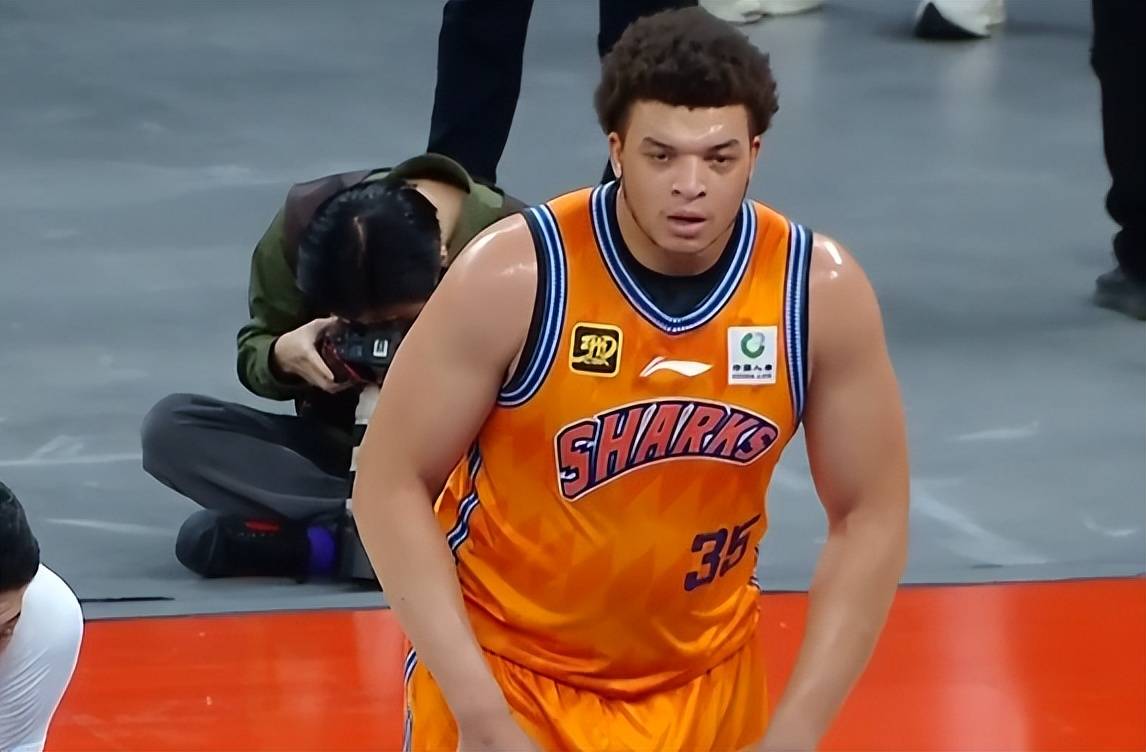 爱游戏-关于黄海战术调整有效，连胜气势如虹的信息