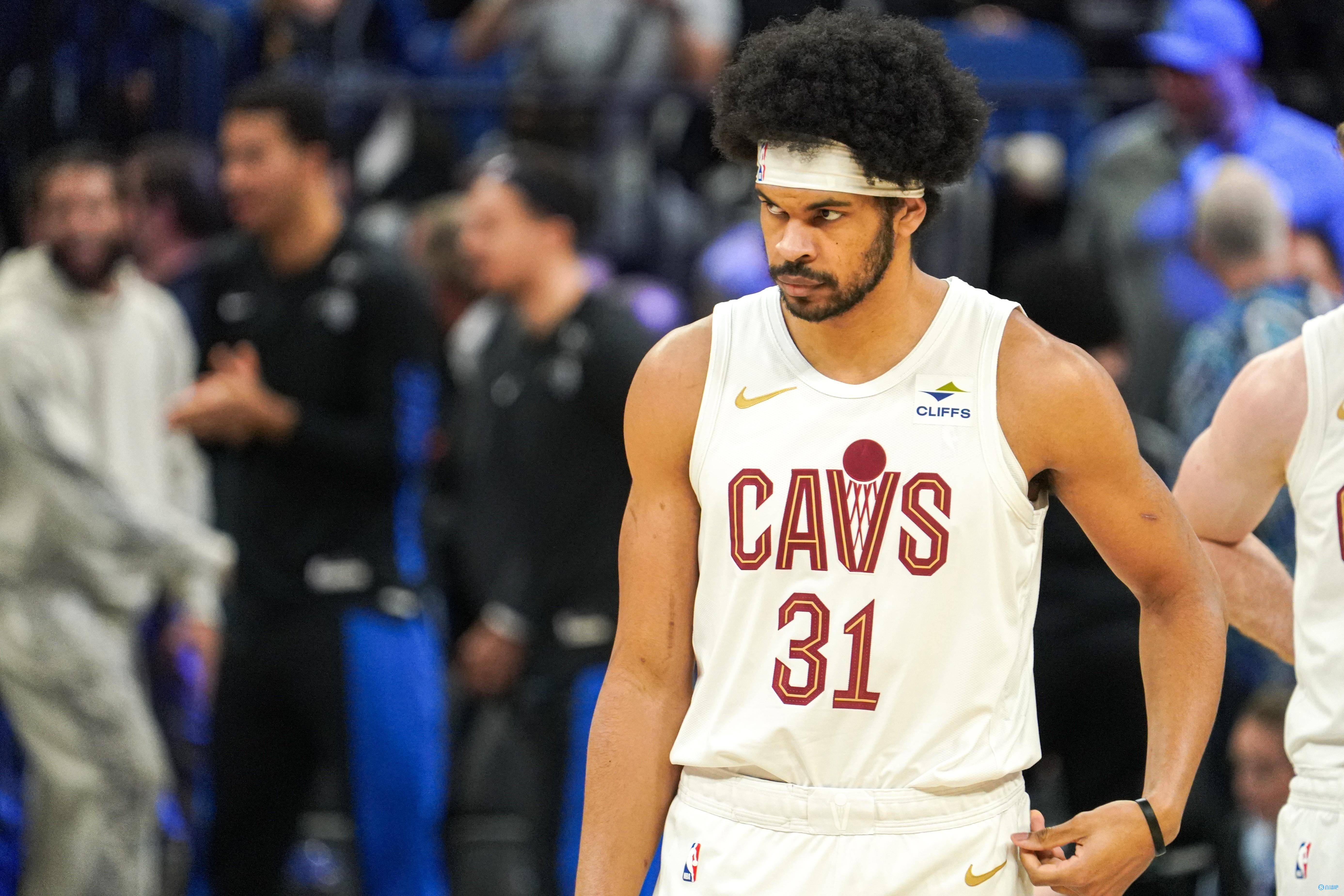 骑士客场不敌凯尔特人,遭遇四连败 骑士客场不敌凯尔特人,遭遇四连败