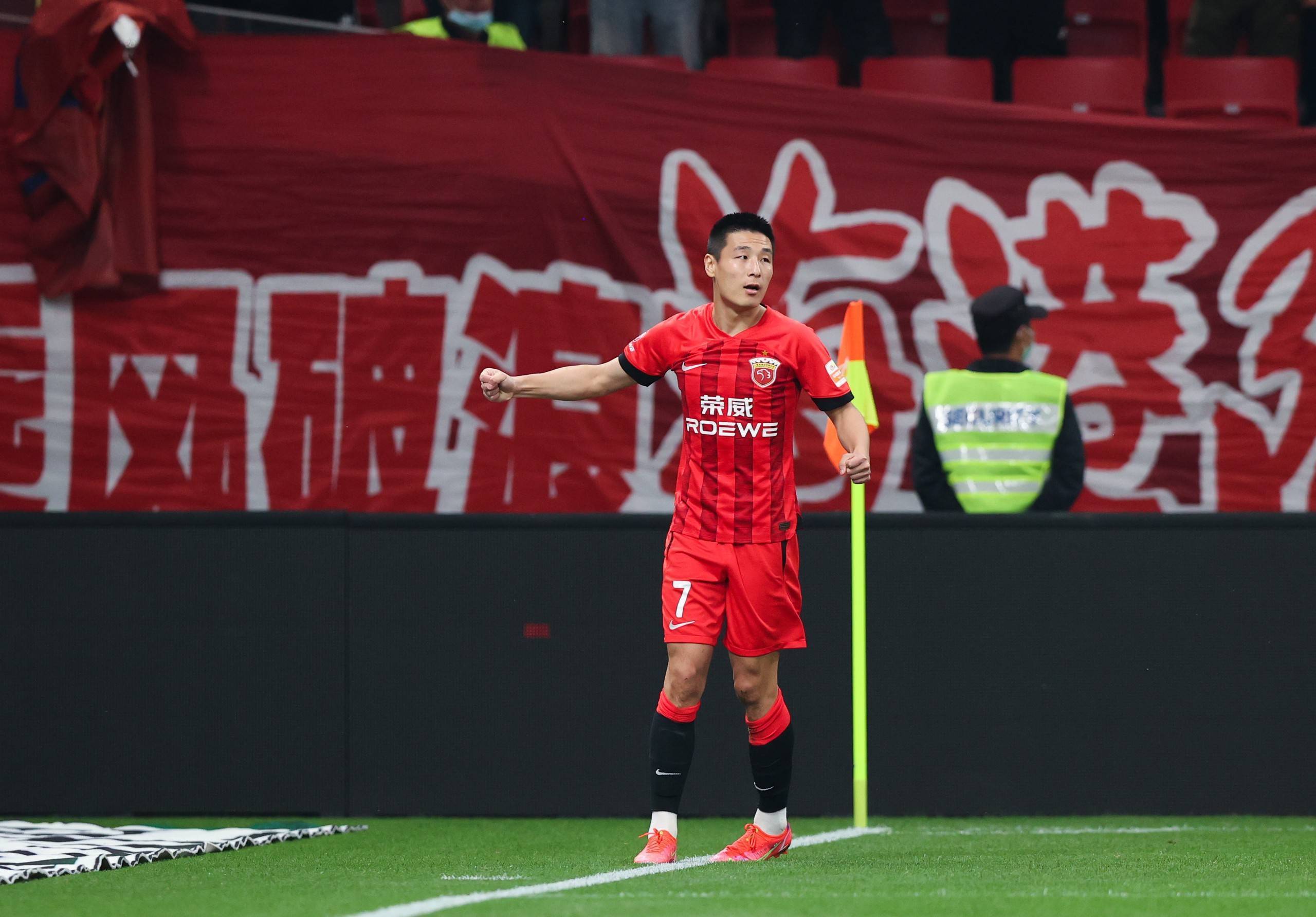 横滨水手取得关键胜利，锁定小组出线的简单介绍