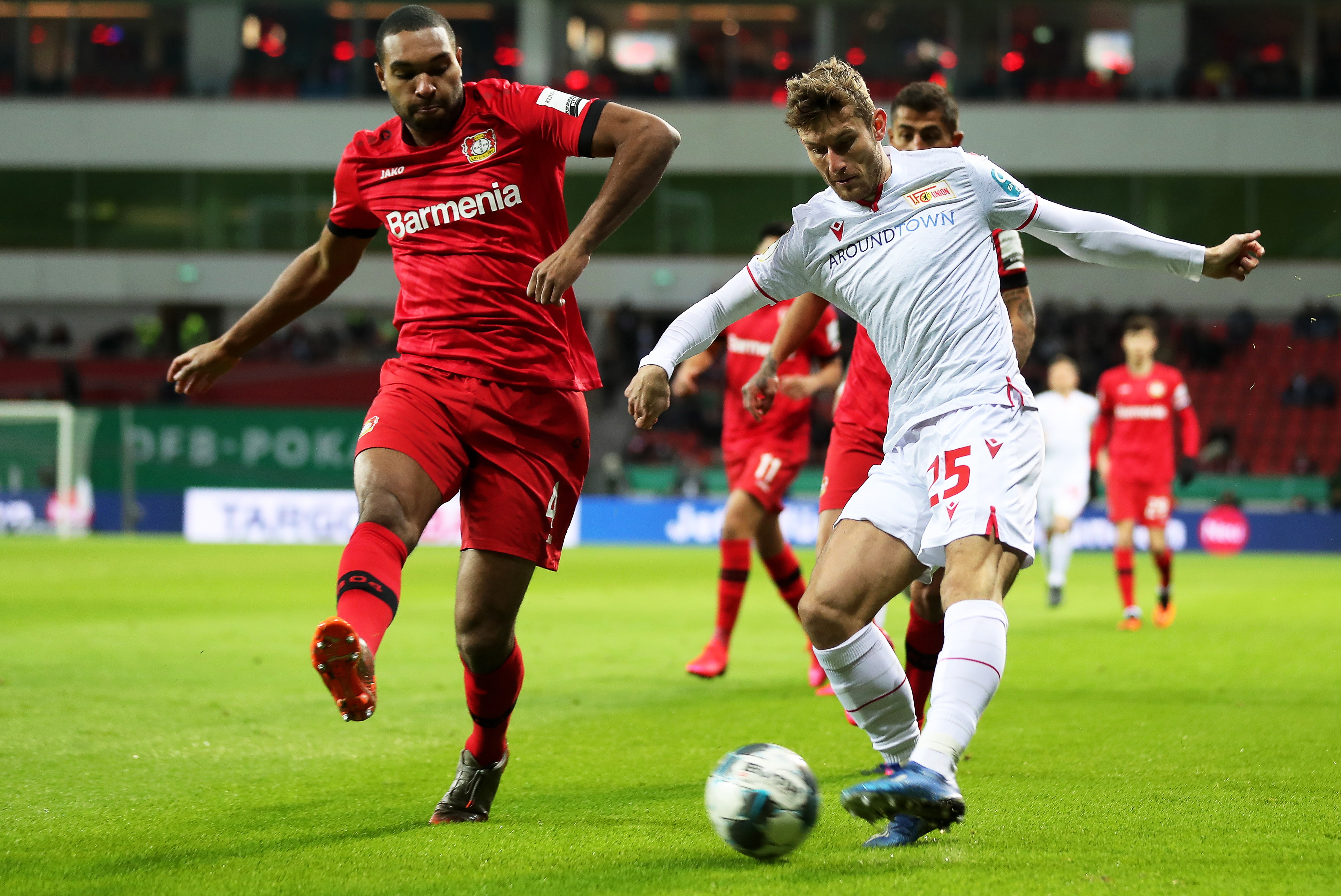 爱游戏下载-柏林联队一举逆袭，成功晋级下一轮比赛的简单介绍