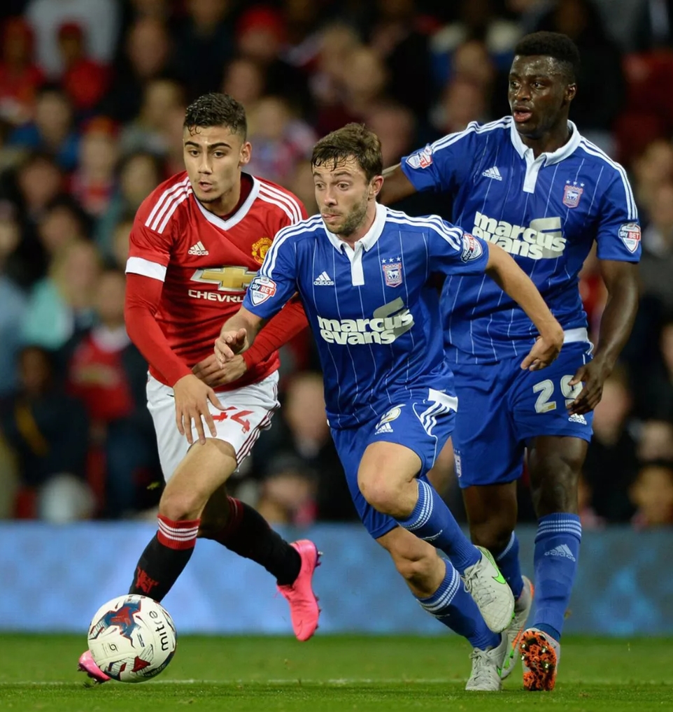 包含伊普斯威奇今日宣布新援加盟,球队实力有望提升的词条 包含伊普斯威奇今日宣布新援加盟,球队实力有望提升的词条