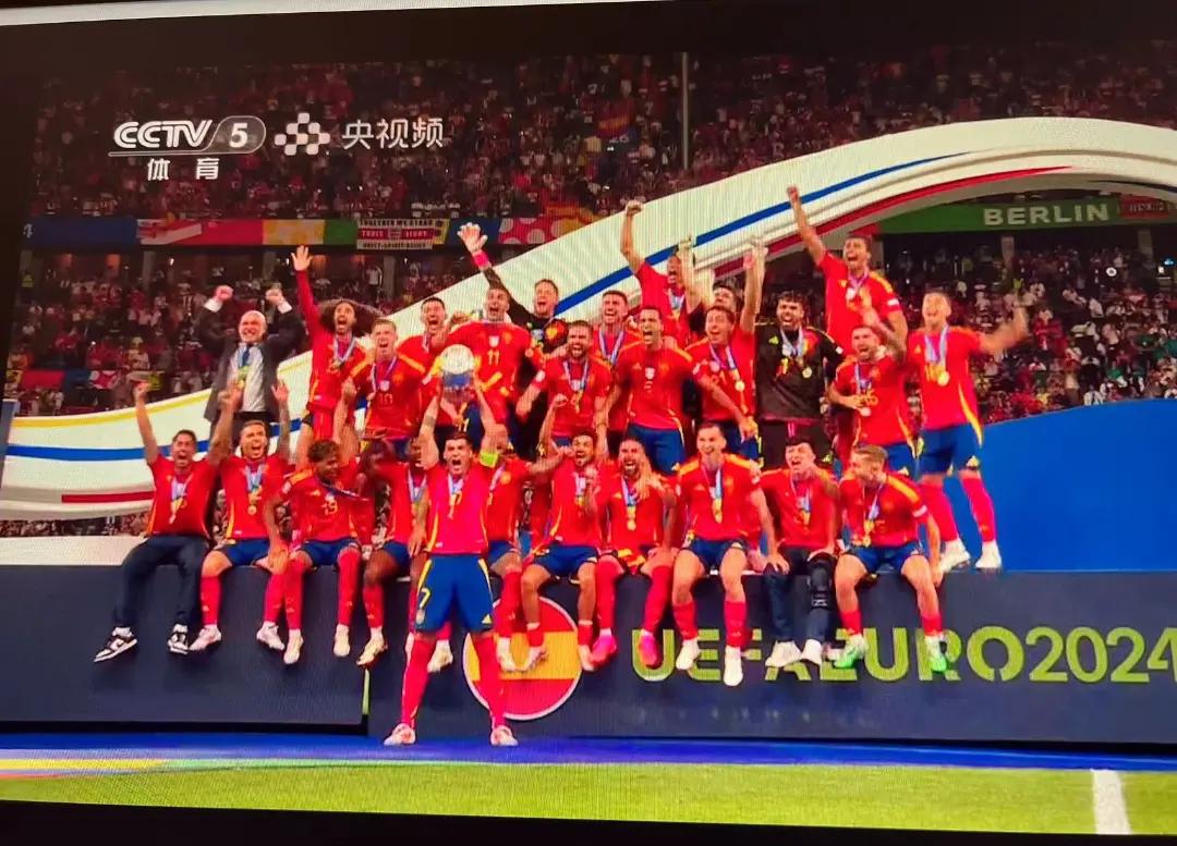 西班牙四球大胜德国,卫冕冠军表现抢眼的简单介绍 西班牙四球大胜德国,卫冕冠军表现抢眼的简单介绍