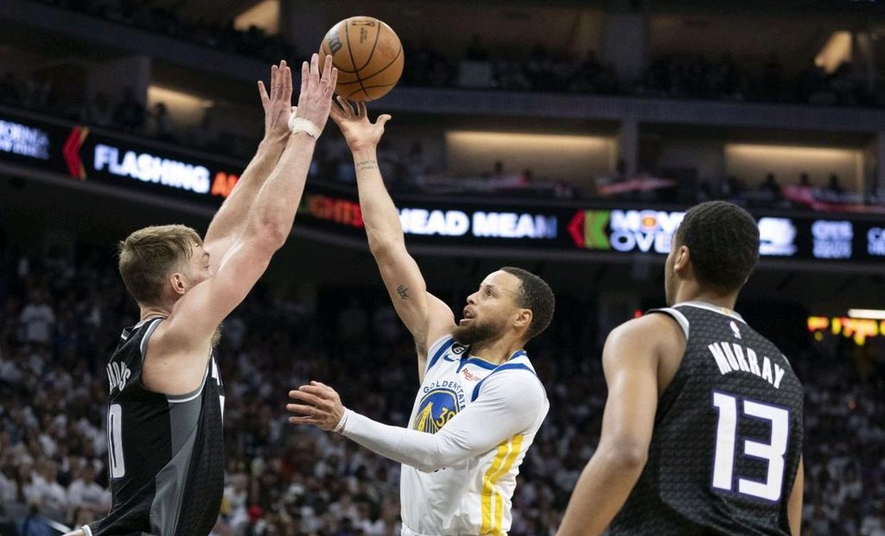 国王队客场击败强敌，实力逐渐显现的简单介绍