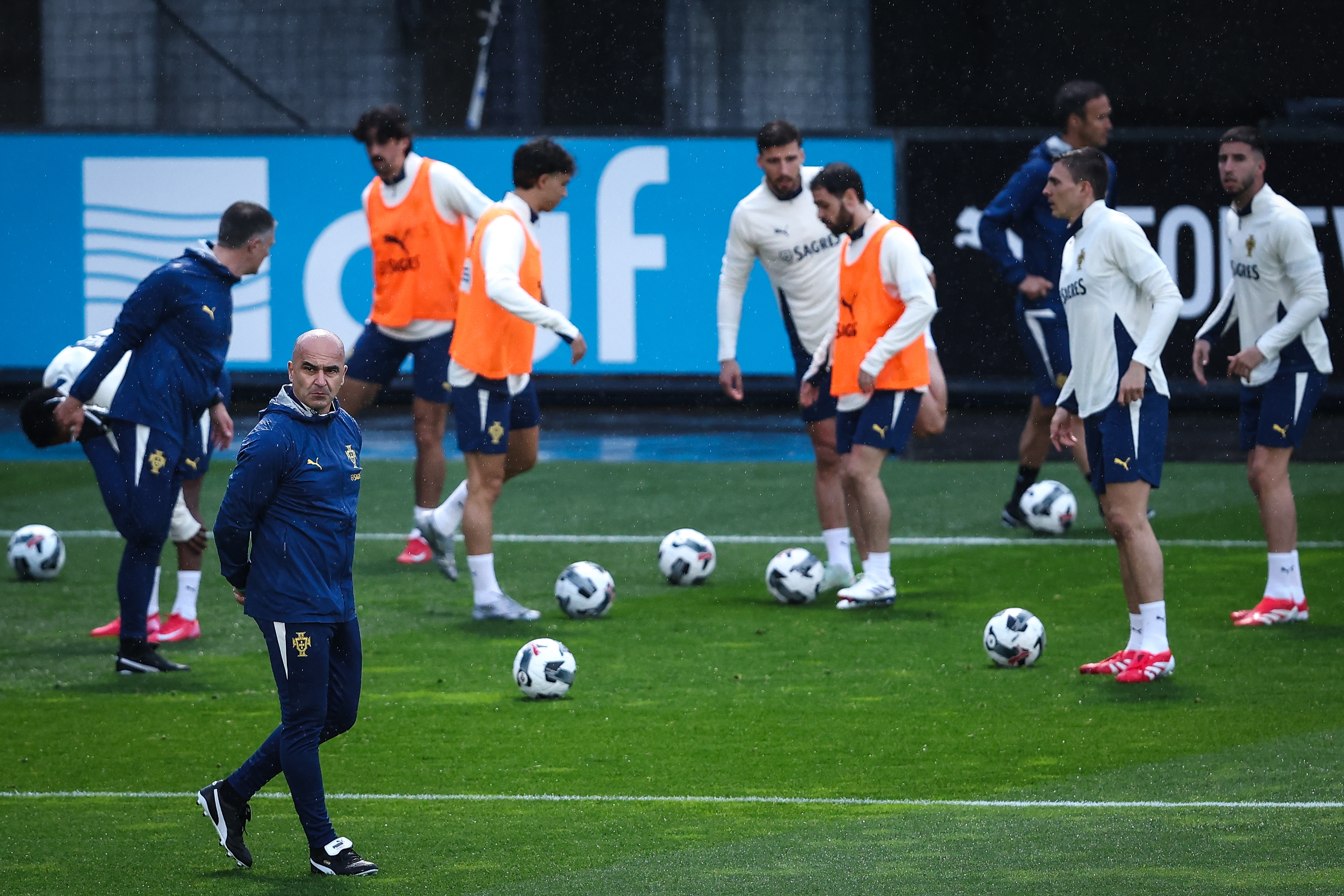 爱游戏下载-关于欧国联比赛精彩瞬间集锦，球迷尽情回味的信息