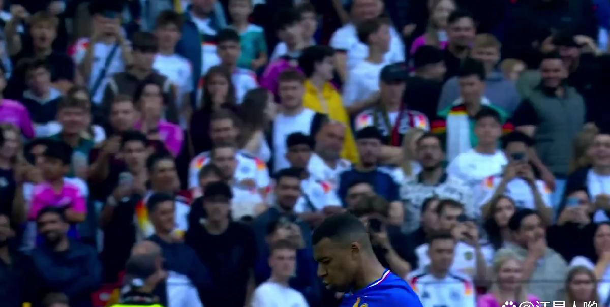 德国排球队实力获胜，雄踞领先的简单介绍