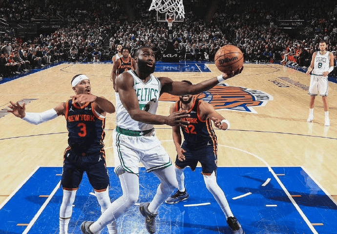 包含魔术队表现抢眼，以实力征服球迷心的词条