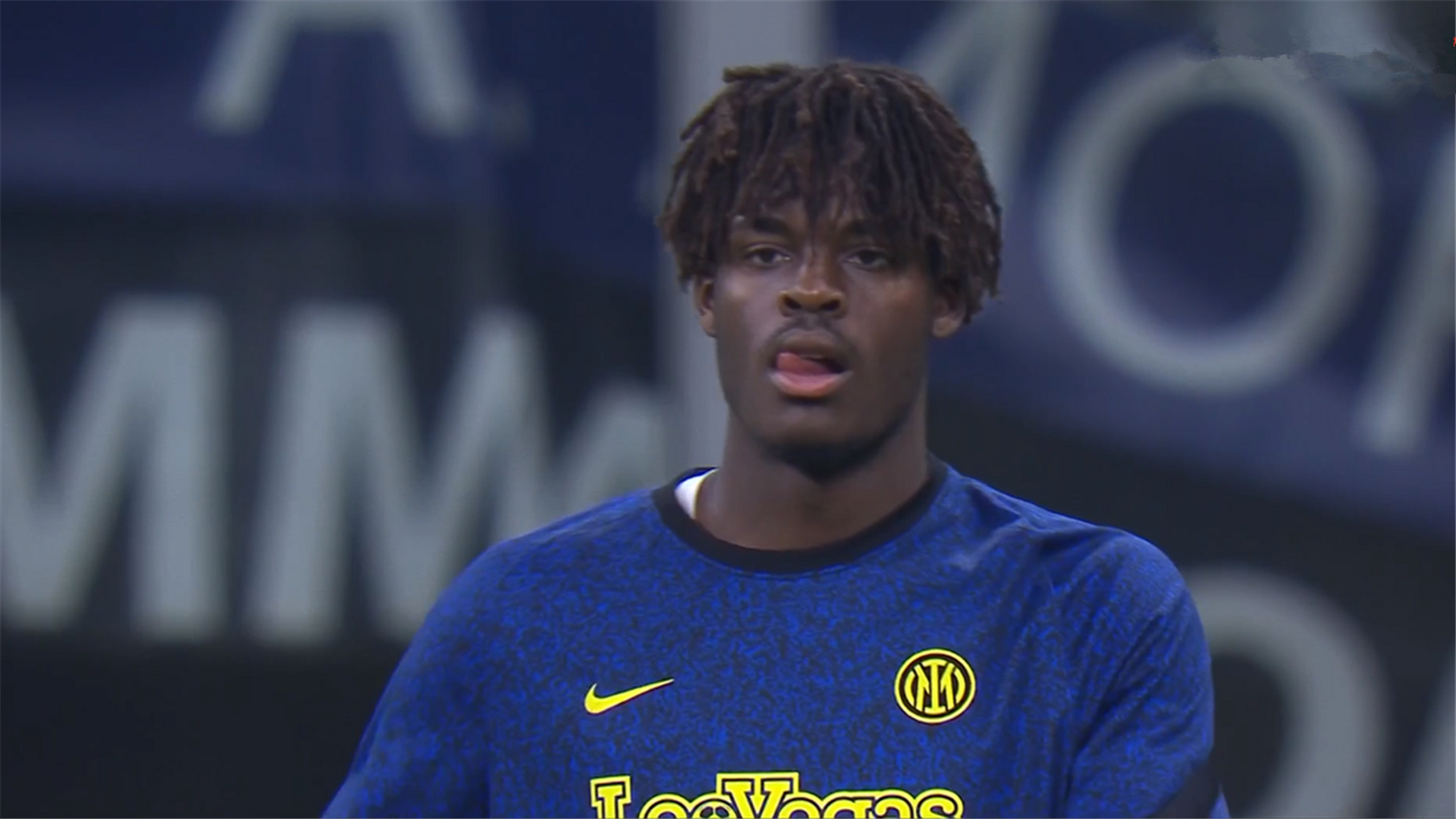 爱游戏在线-德国队长受伤缺席下一场比赛的简单介绍