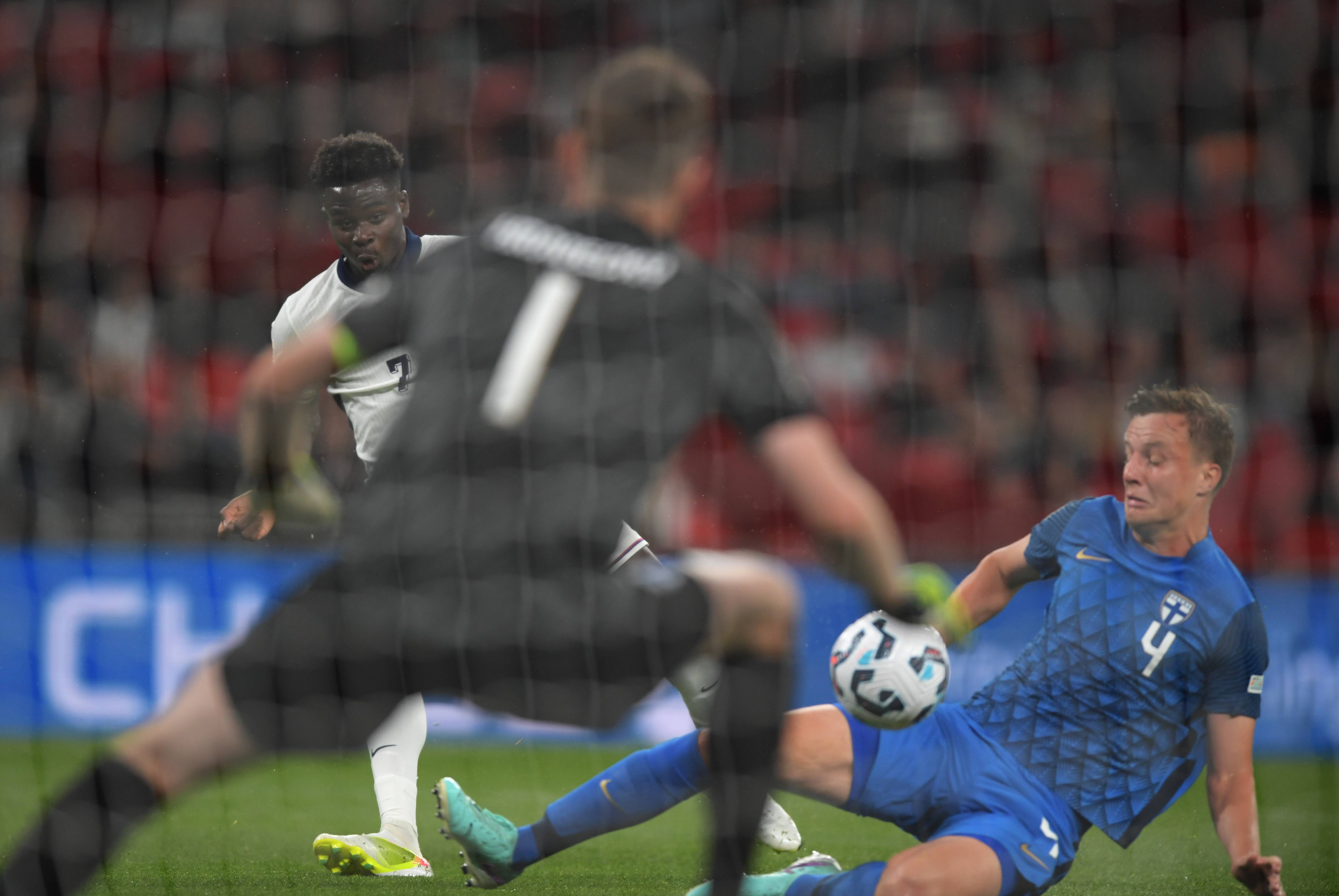 芬兰队艰难晋级，挪威队战胜对手