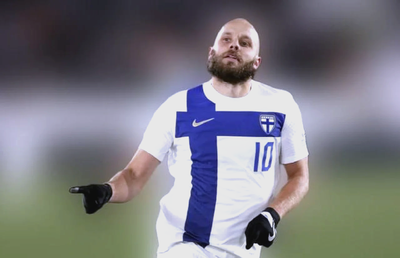 芬兰队在欧国联赛中积极进攻 芬兰队在欧国联赛中积极进攻