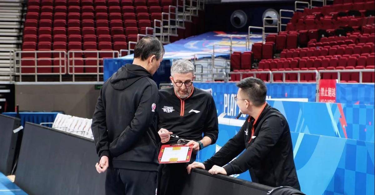 包含主教练战术妙招,球队反超对手赢得比赛的词条 包含主教练战术妙招,球队反超对手赢得比赛的词条