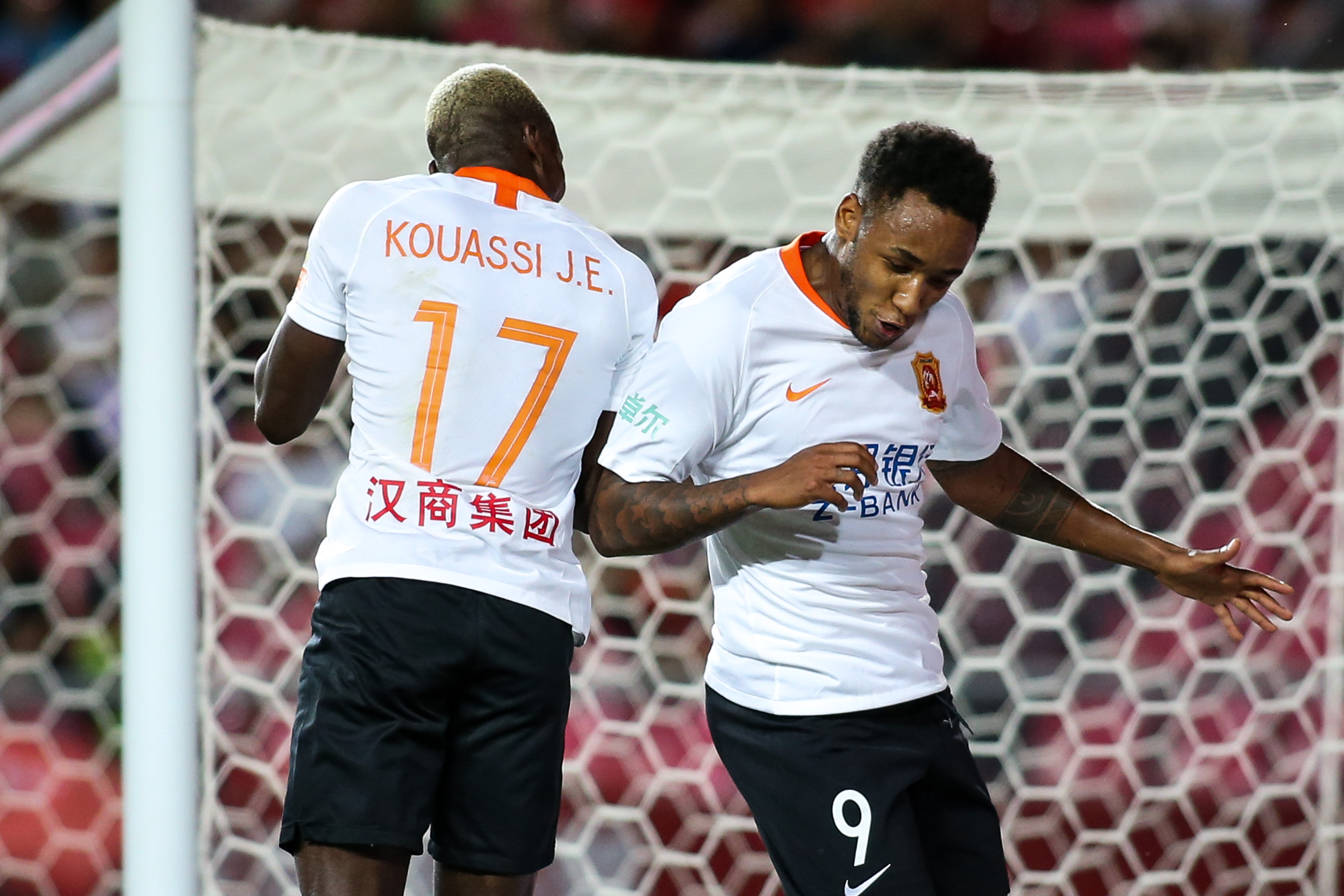 爱游戏官方入口-关于河北华夏幸福客场大胜对手，霸气登顶的信息