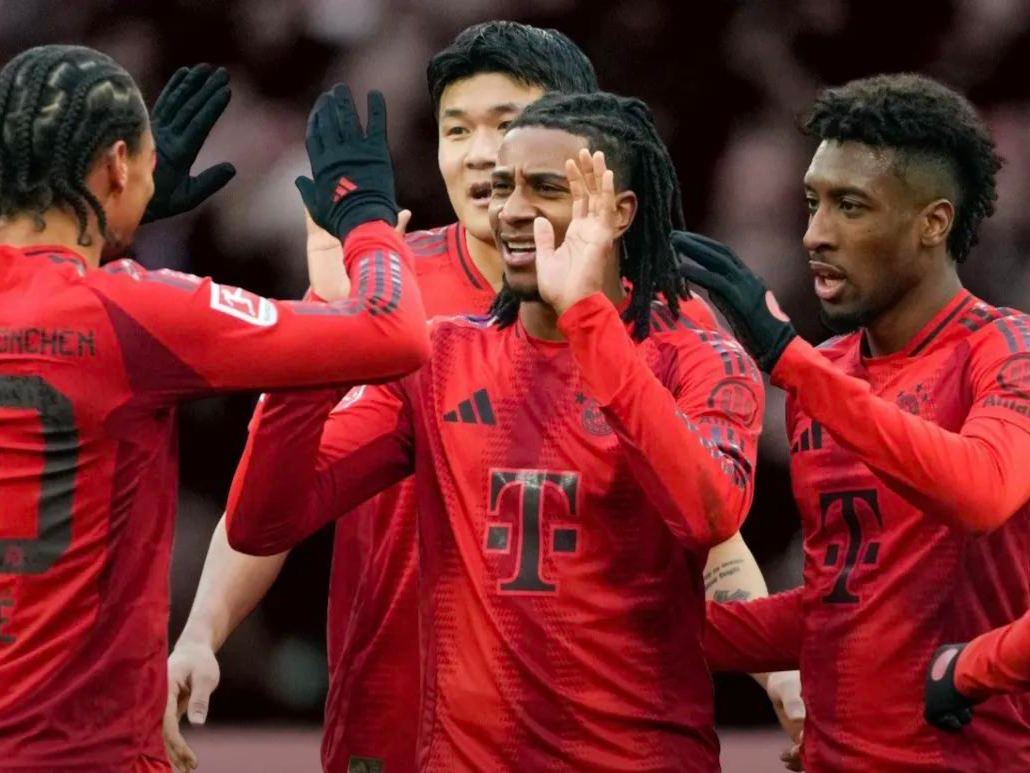 拜仁慕尼黑球队整装待发，准备迎战