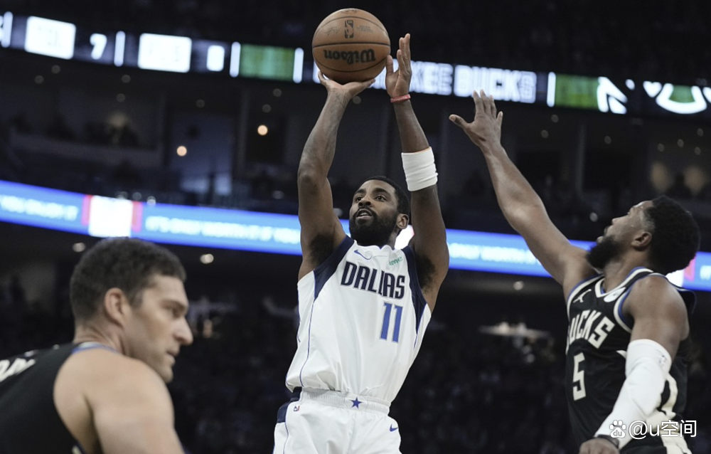 爱游戏官网-雄鹿主场大胜独行侠，保持不败势头