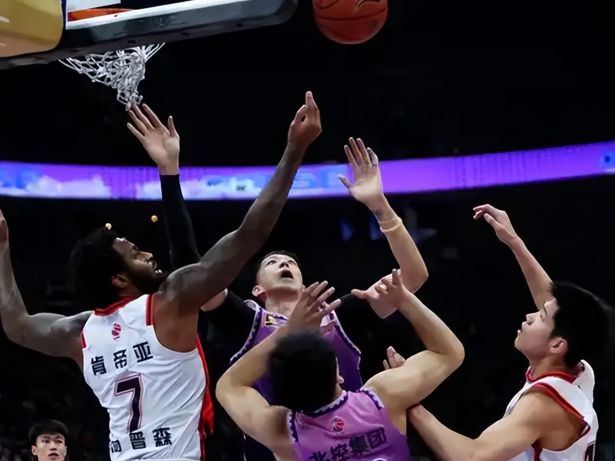 阿尔梅里亚主场大胜对手,提升排名的简单介绍 阿尔梅里亚主场大胜对手,提升排名的简单介绍