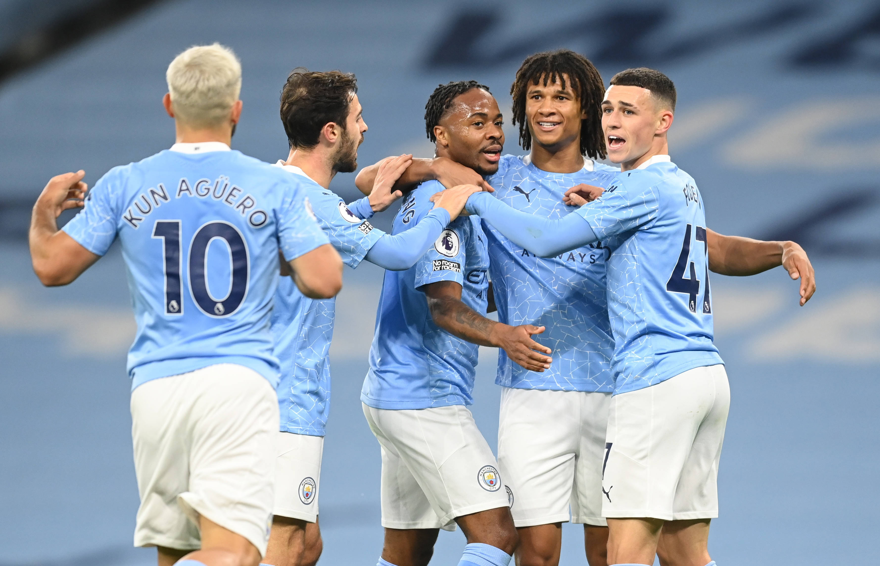 爱游戏官方入口-关于今晚西甲：曼城碾压皇马，争议判罚的信息