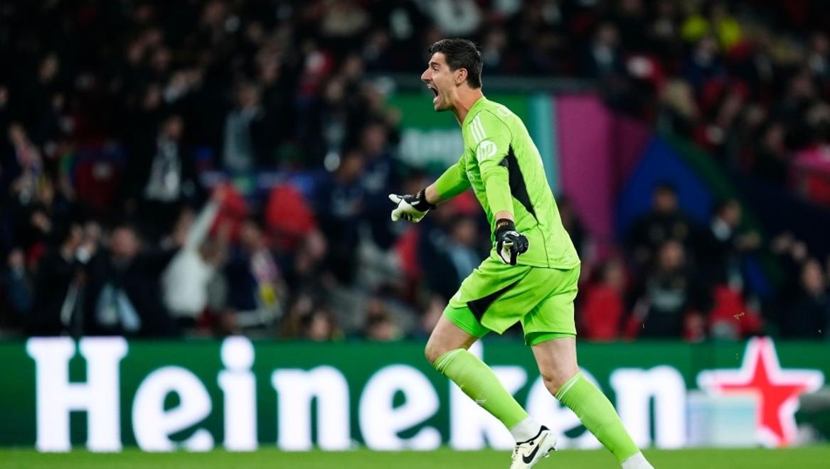 包含西甲｜意大利止步，热议不断的词条