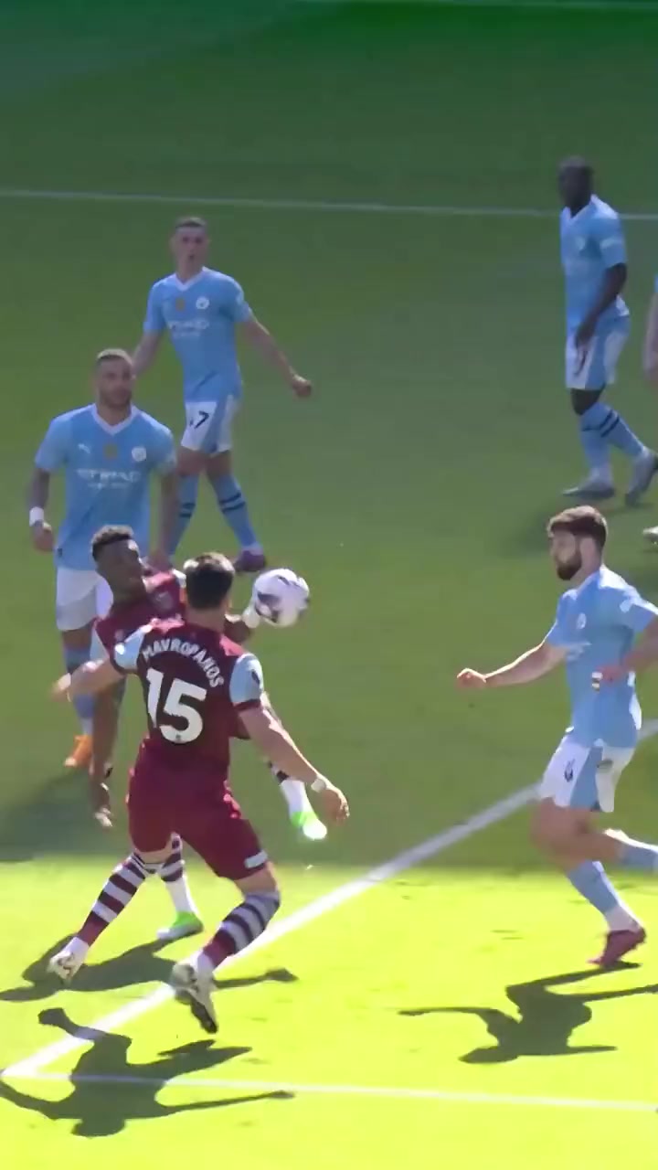 曼城主场逆转西汉姆联,实现联赛四连胜 曼城主场逆转西汉姆联,实现联赛四连胜