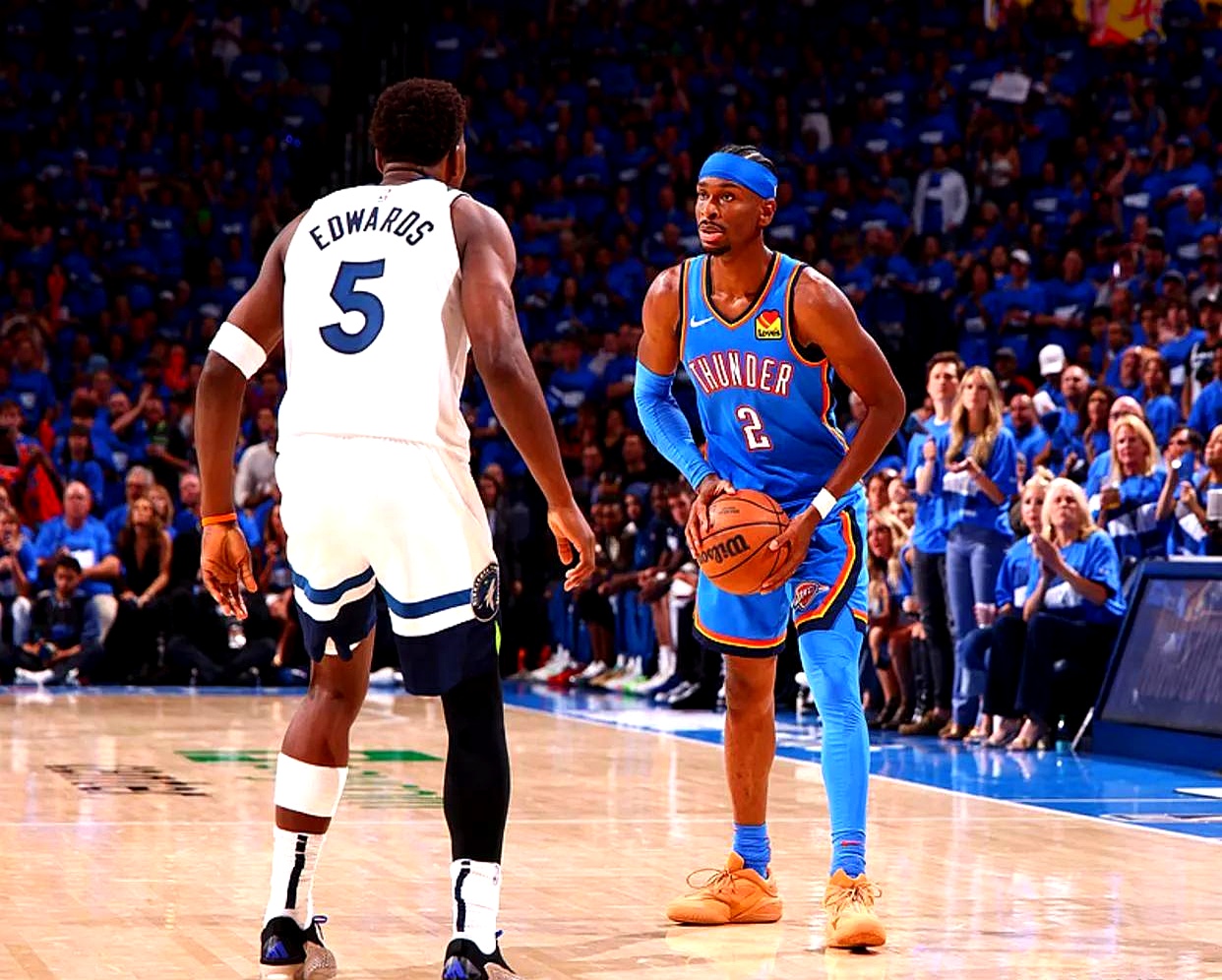 尼克斯惨遭开拓者横扫,西部强队凶猛 尼克斯惨遭开拓者横扫,西部强队凶猛