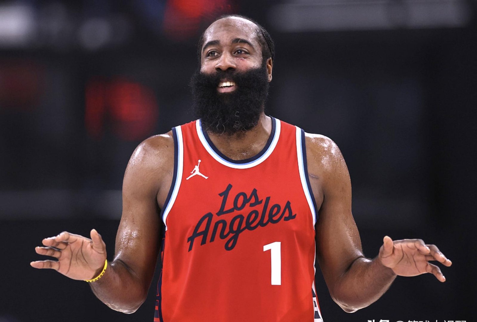 爱游戏娱乐-勇士逆转老鹰，保持不败战绩