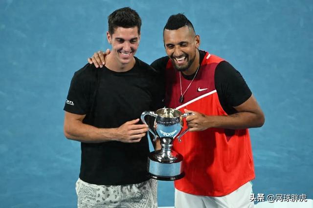 爱游戏在线-包含澳大利亚网球队险胜欧洲网球队，克耶高斯统治全场的词条