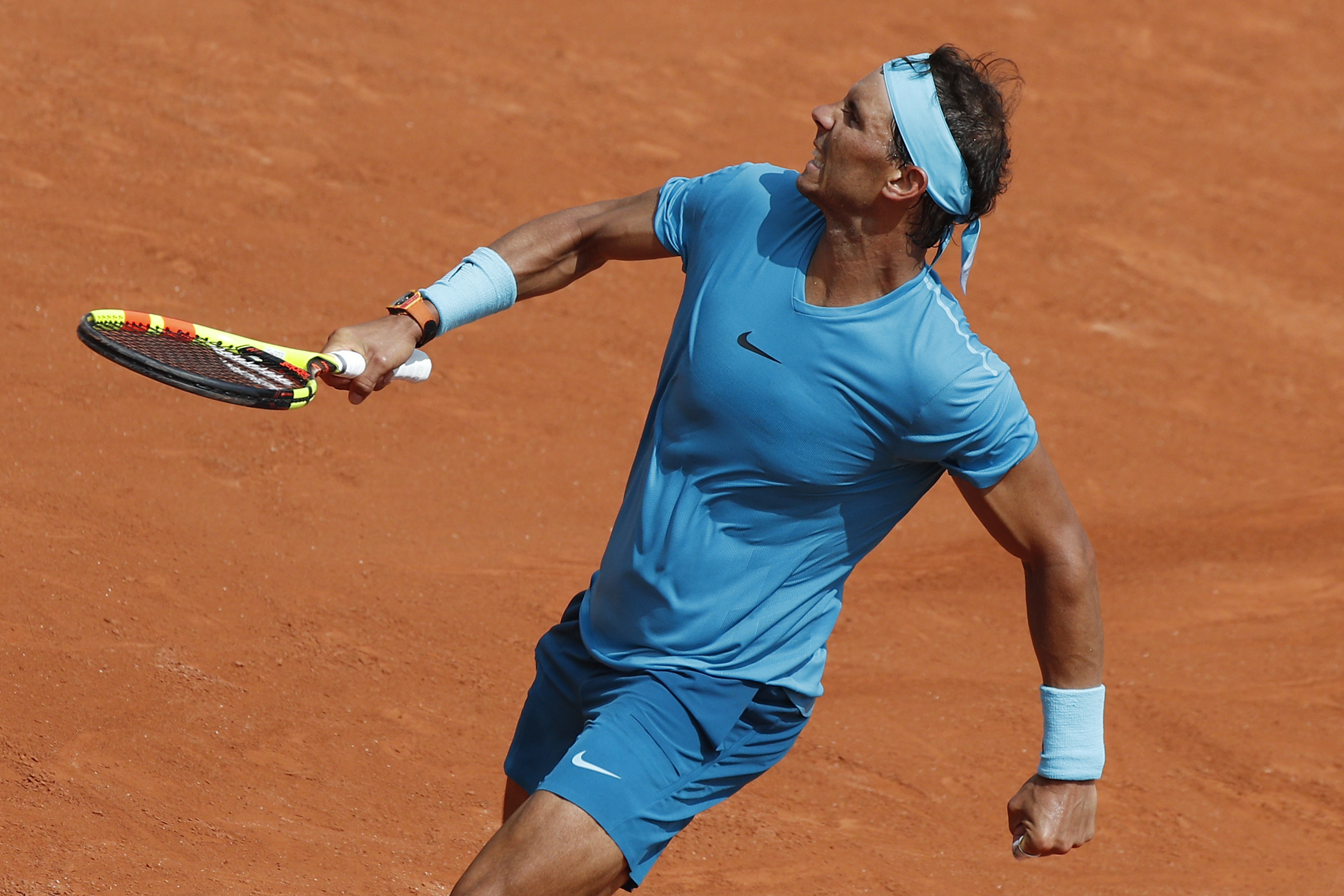 法国网球队险胜西班牙网球队,纳达尔高光表现的简单介绍 法国网球队险胜西班牙网球队,纳达尔高光表现的简单介绍