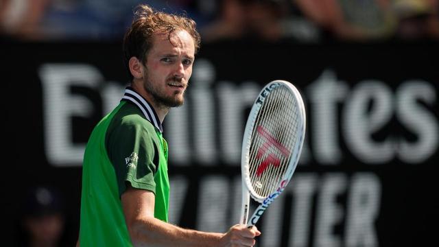 爱游戏官网-意大利网球队完胜澳大利亚网球队，梅德韦杰夫爆发神勇的简单介绍