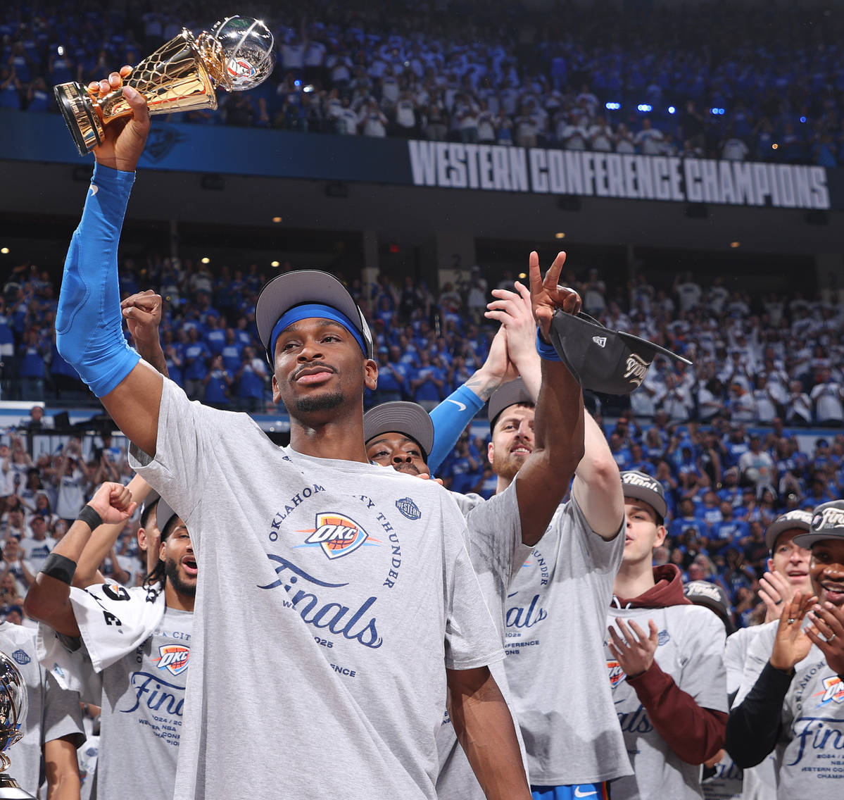 爱游戏在线-NBA再创历史，冠军实至名归